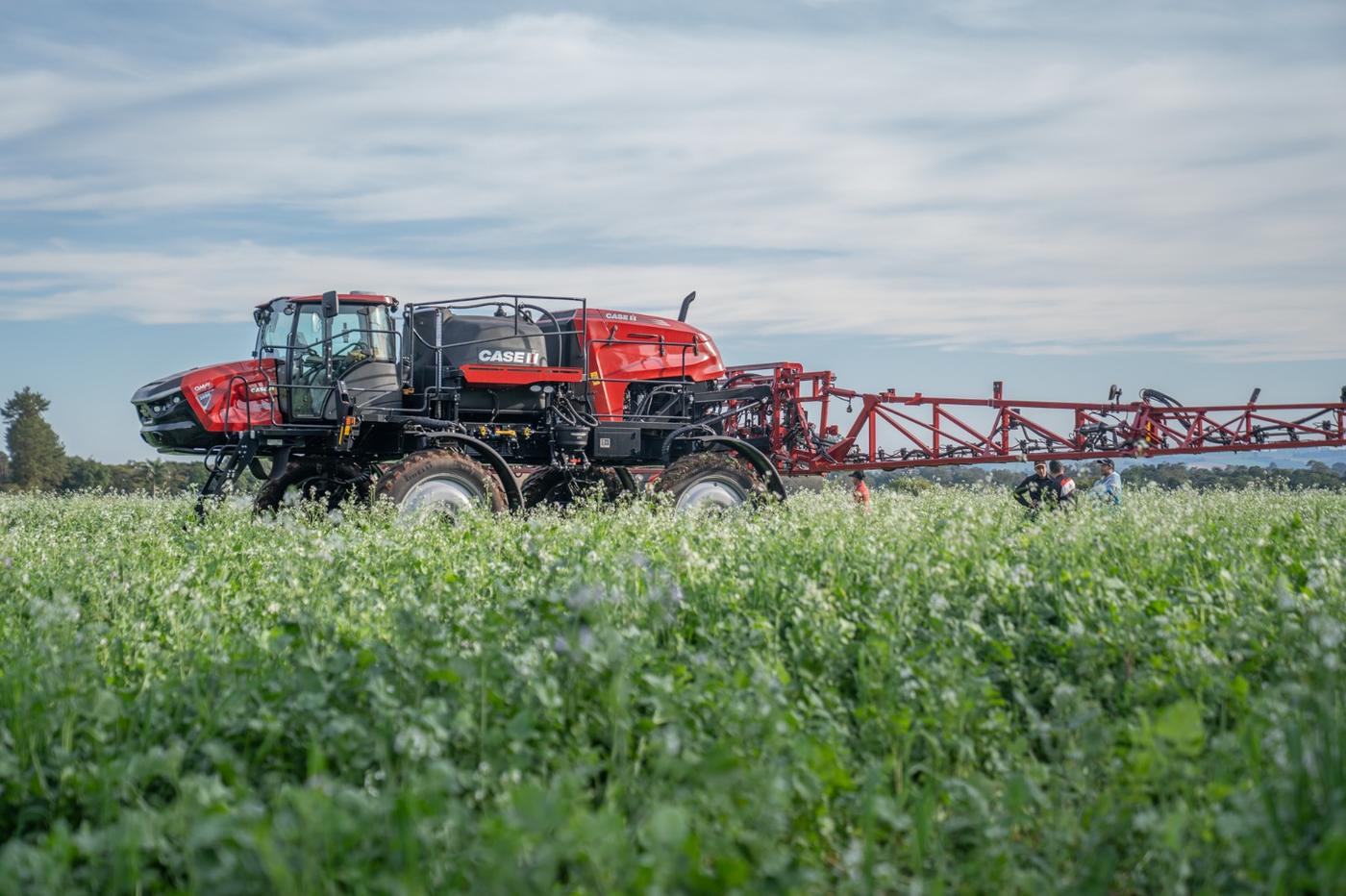 Patriot 3550 trabajando sobre cultivo de cobertura